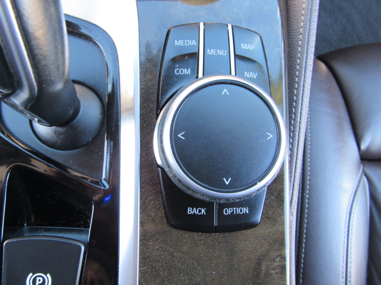 BMW 5 Series 540i Sedan 2017