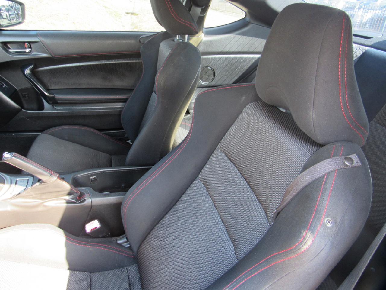 Subaru BRZ 2dr Cpe Premium Man 2013