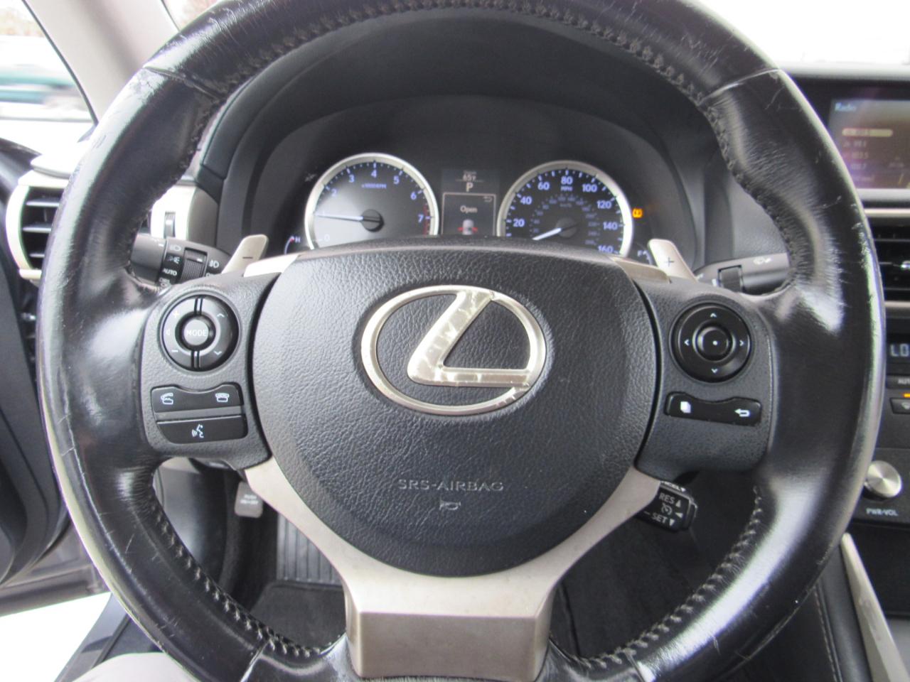 Lexus IS 250 4dr Sport Sdn RWD 2015