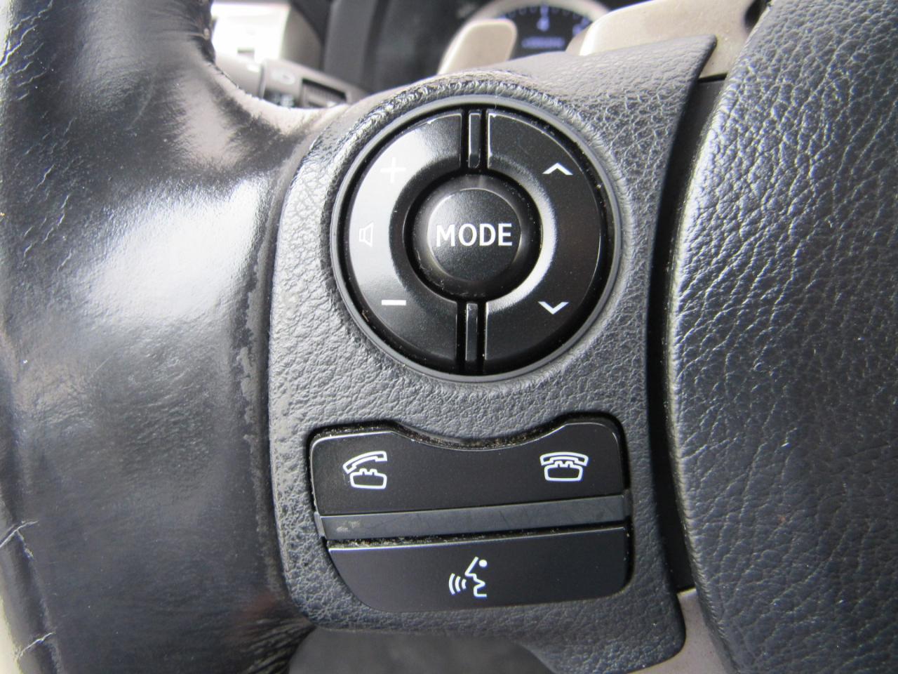 Lexus IS 250 4dr Sport Sdn RWD 2015