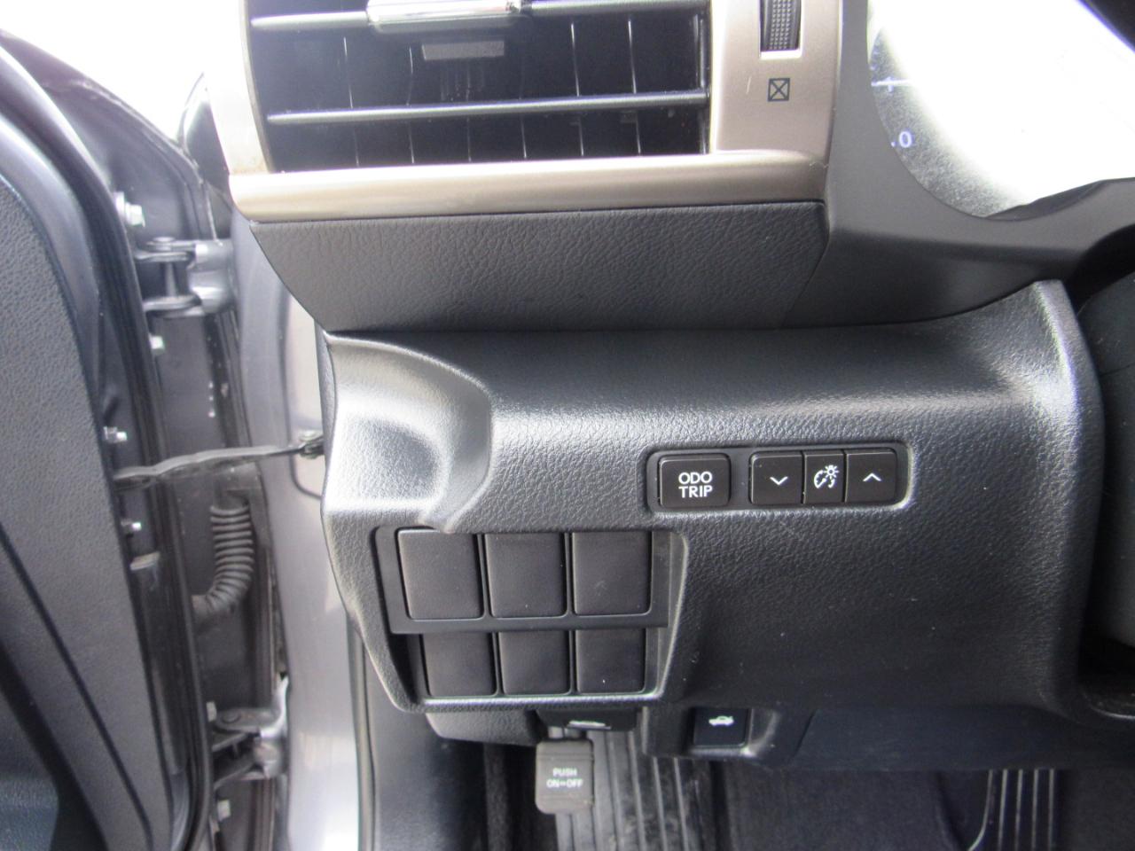 Lexus IS 250 4dr Sport Sdn RWD 2015