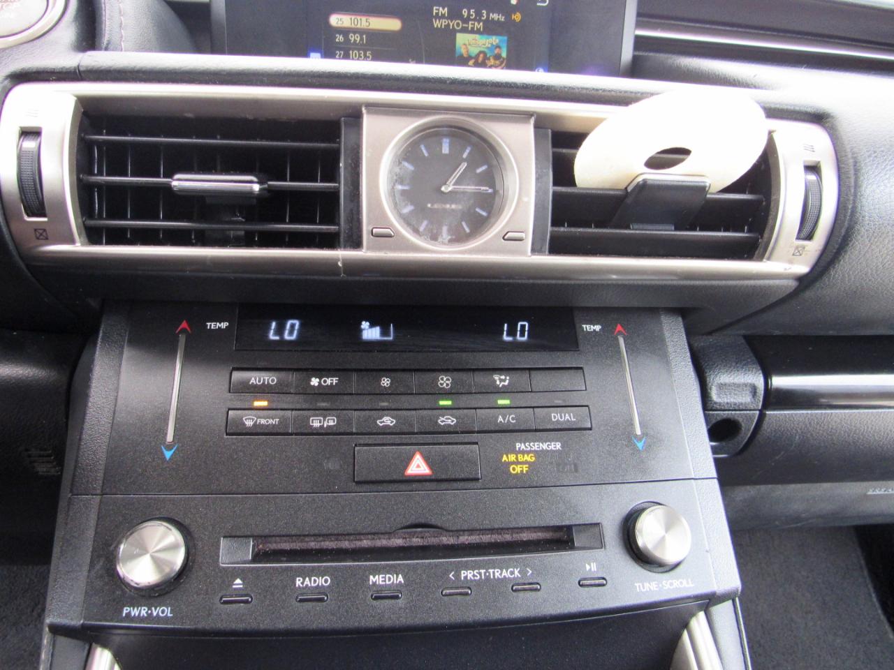 Lexus IS 250 4dr Sport Sdn RWD 2015