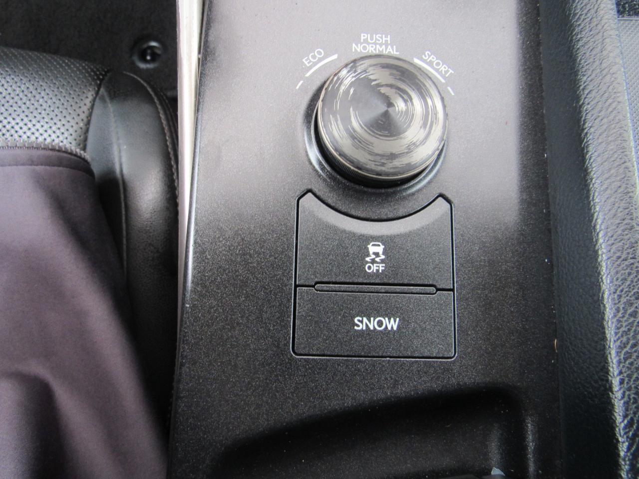 Lexus IS 250 4dr Sport Sdn RWD 2015