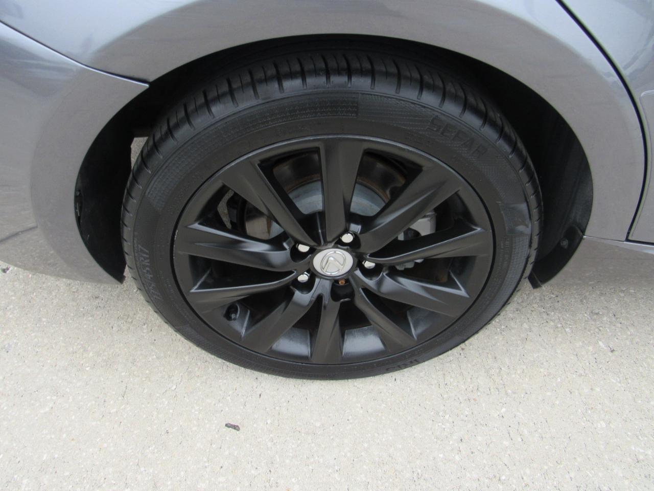 Lexus IS 250 4dr Sport Sdn RWD 2015