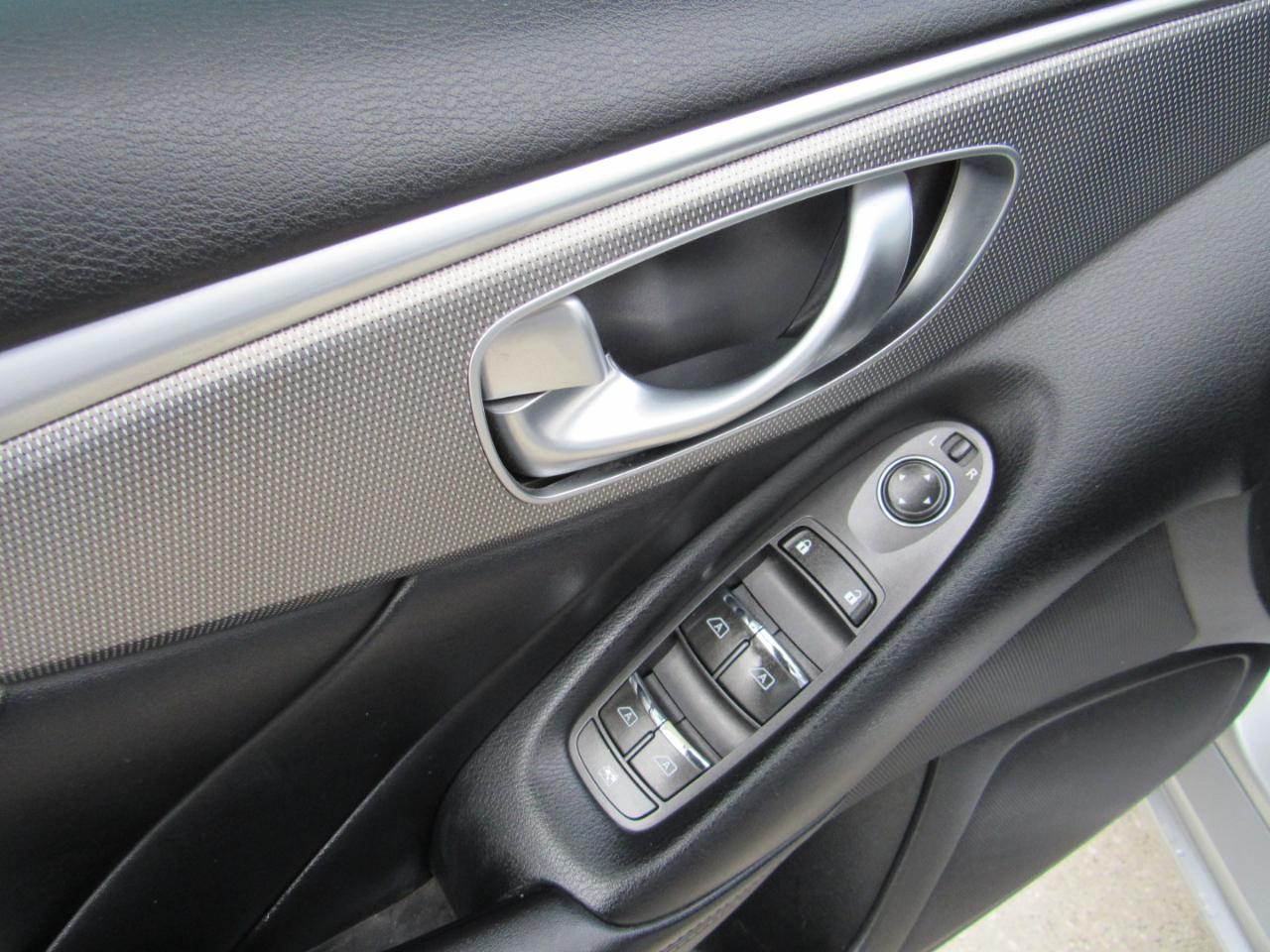 Infiniti Q50 4dr Sdn Premium AWD 2014