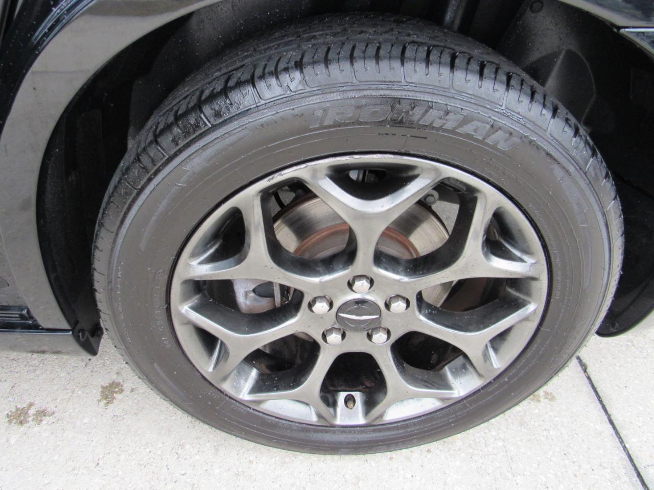 Chrysler 300 4dr Sdn 300S AWD 2016