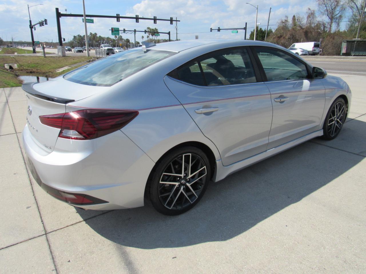 Hyundai Elantra Sport DCT 2019