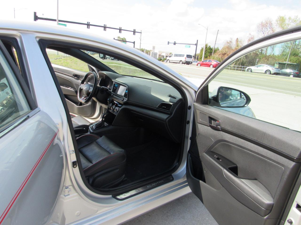 Hyundai Elantra Sport DCT 2019