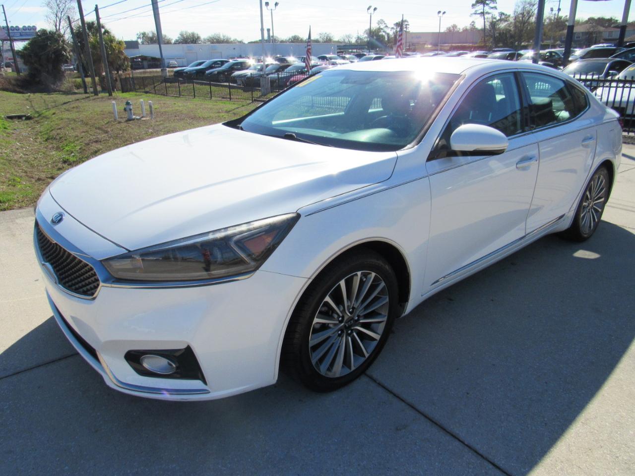 Kia Cadenza Premium Sedan 2017