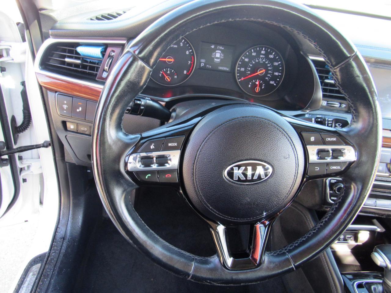 Kia Cadenza Premium Sedan 2017