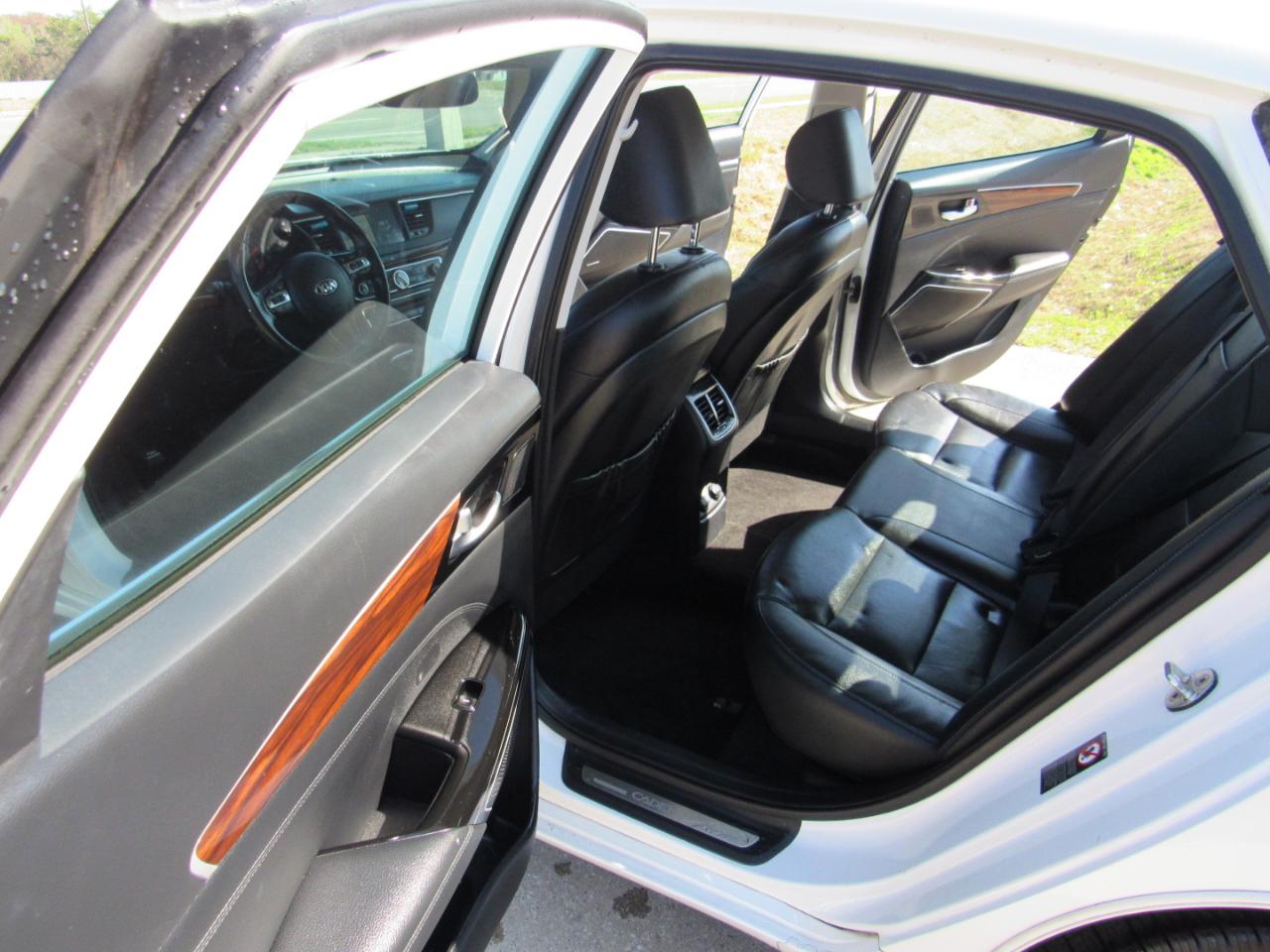 Kia Cadenza Premium Sedan 2017