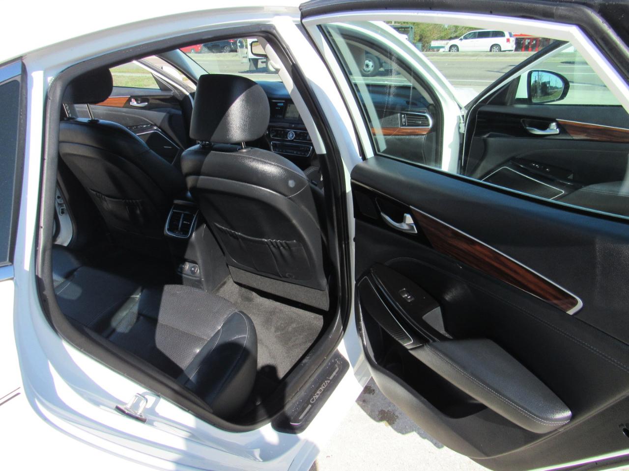 Kia Cadenza Premium Sedan 2017