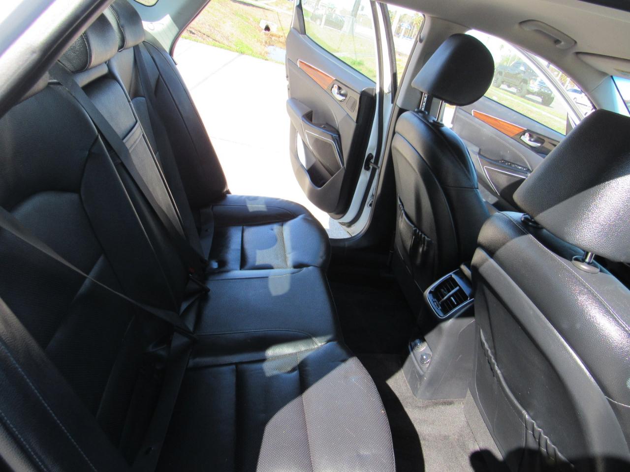 Kia Cadenza Premium Sedan 2017