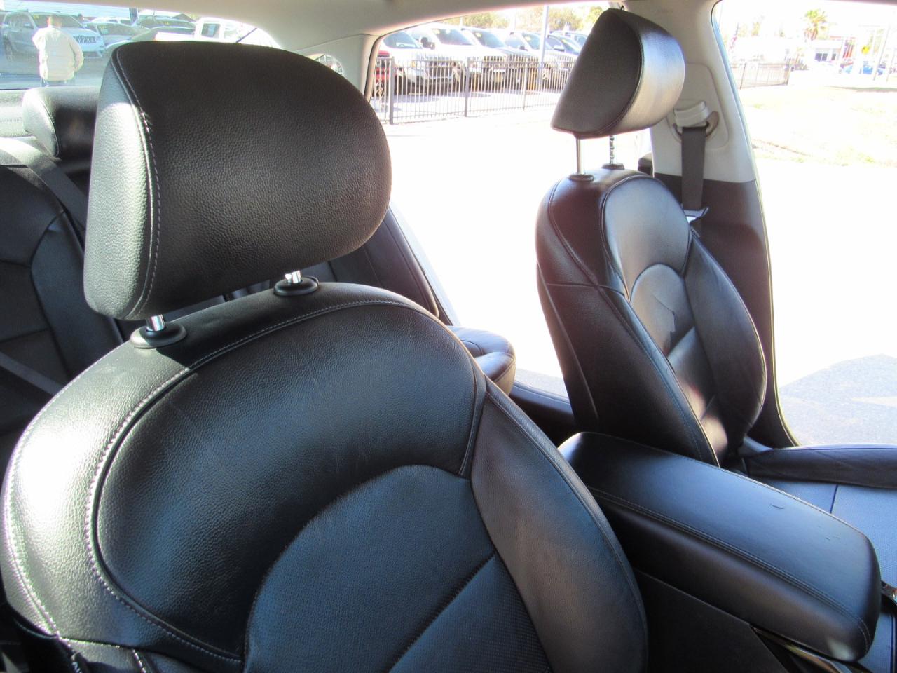 Kia Cadenza Premium Sedan 2017