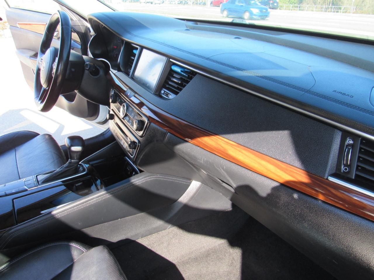 Kia Cadenza Premium Sedan 2017