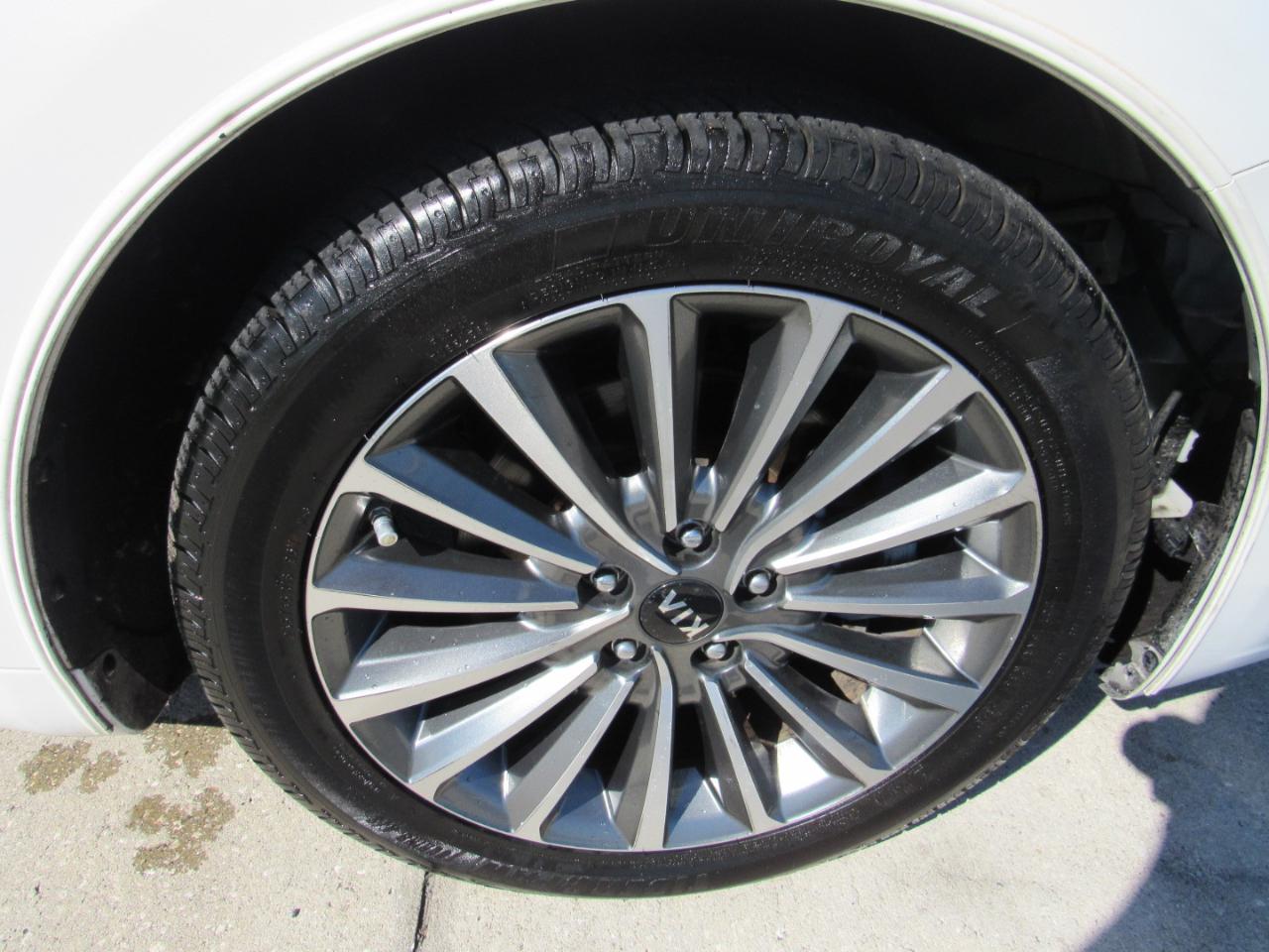 Kia Cadenza Premium Sedan 2017