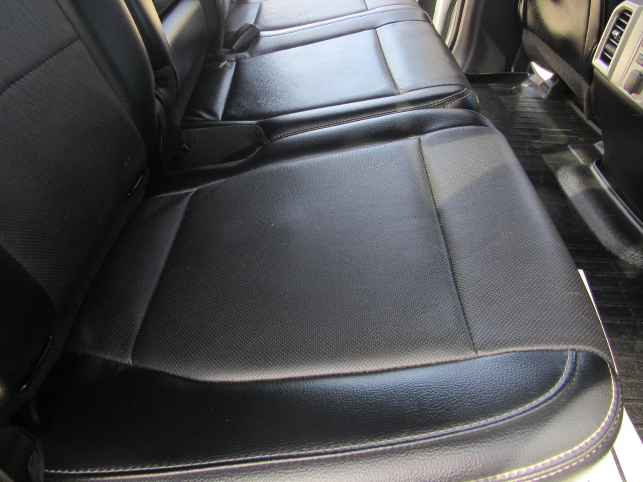 Ford F-150 4WD SuperCrew 145" Lariat 2015