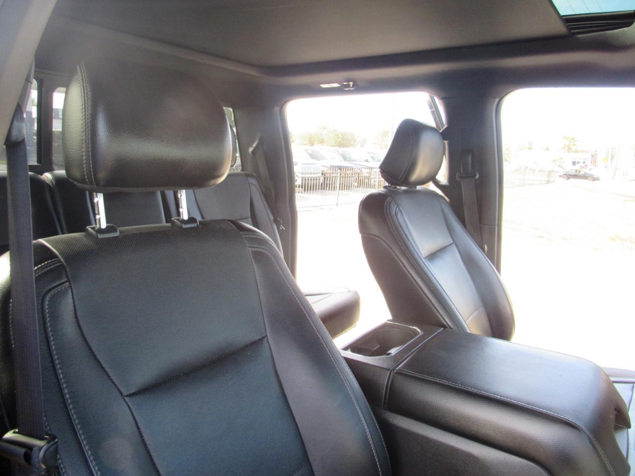 Ford F-150 4WD SuperCrew 145" Lariat 2015