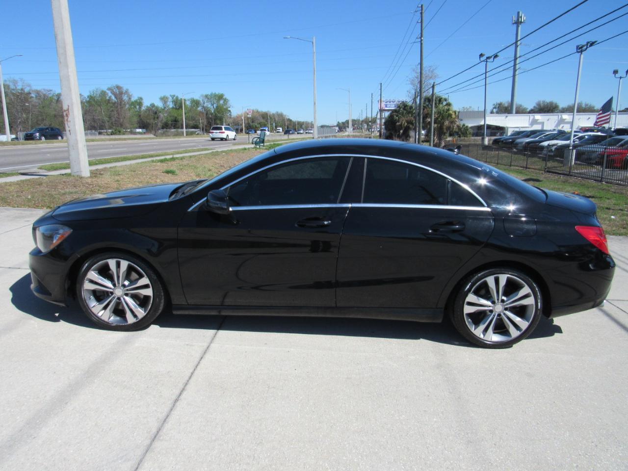 Mercedes-Benz CLA 4dr Sdn CLA 250 FWD 2016