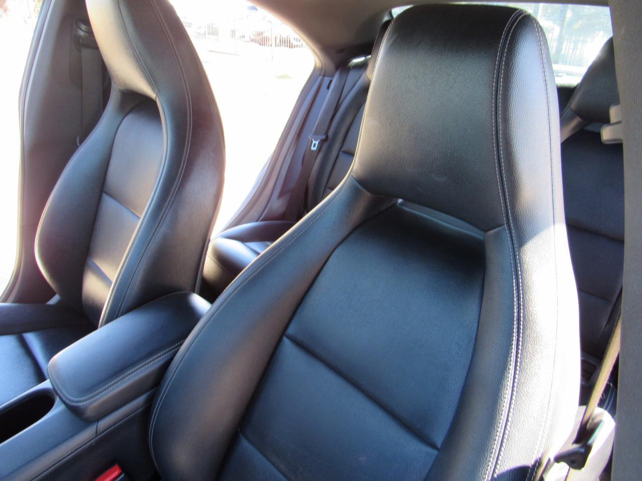 Mercedes-Benz CLA 4dr Sdn CLA 250 FWD 2016