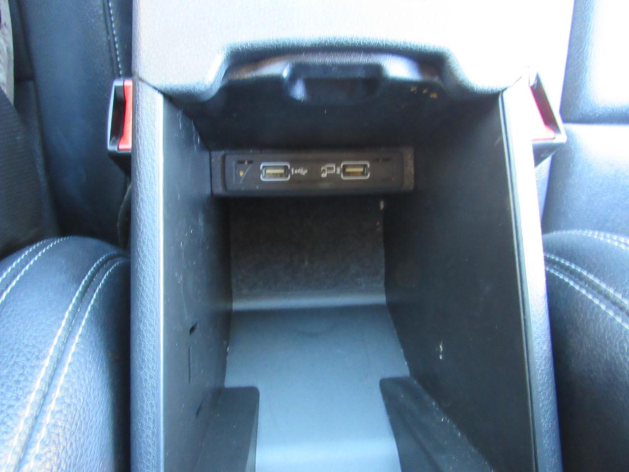 Mercedes-Benz CLA 4dr Sdn CLA 250 FWD 2016