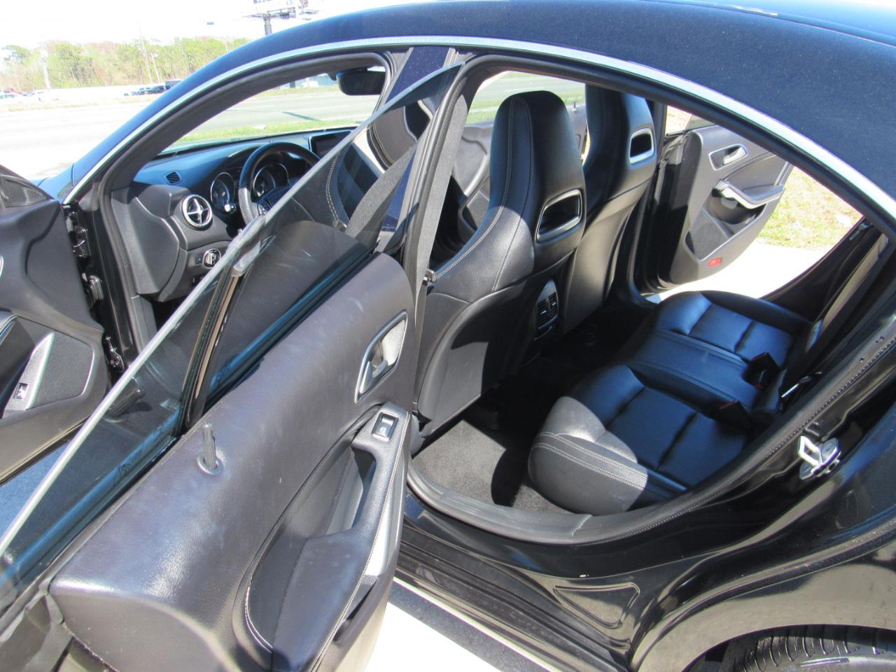 Mercedes-Benz CLA 4dr Sdn CLA 250 FWD 2016