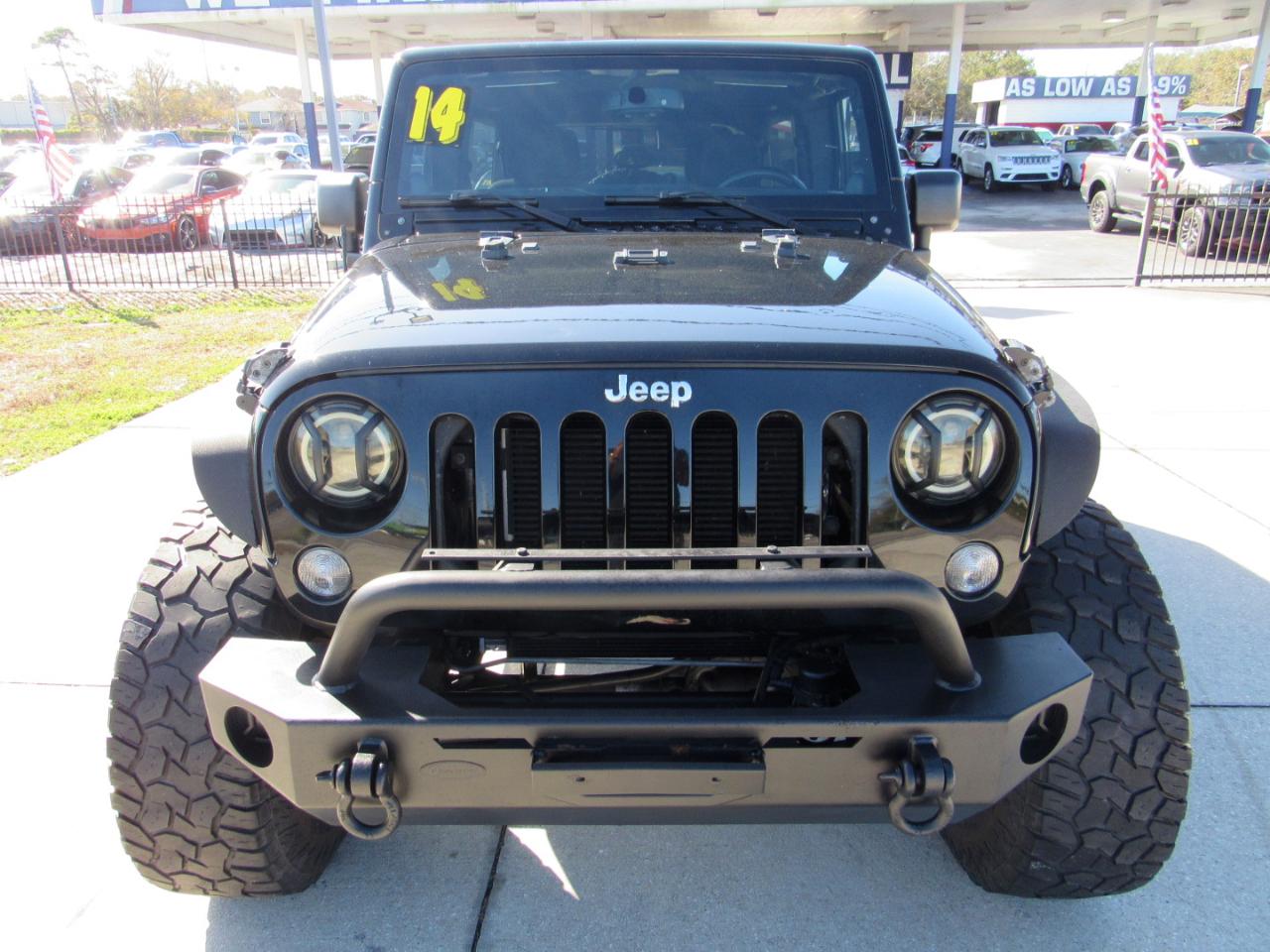 Jeep Wrangler Unlimited 4WD 4dr Sahara 2014