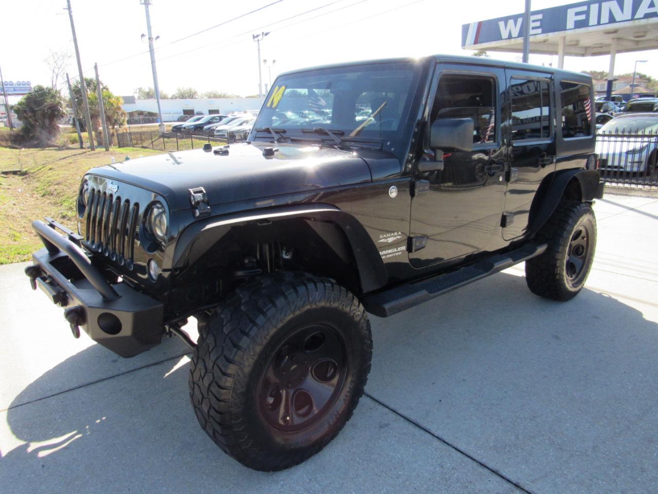 Jeep Wrangler Unlimited 4WD 4dr Sahara 2014