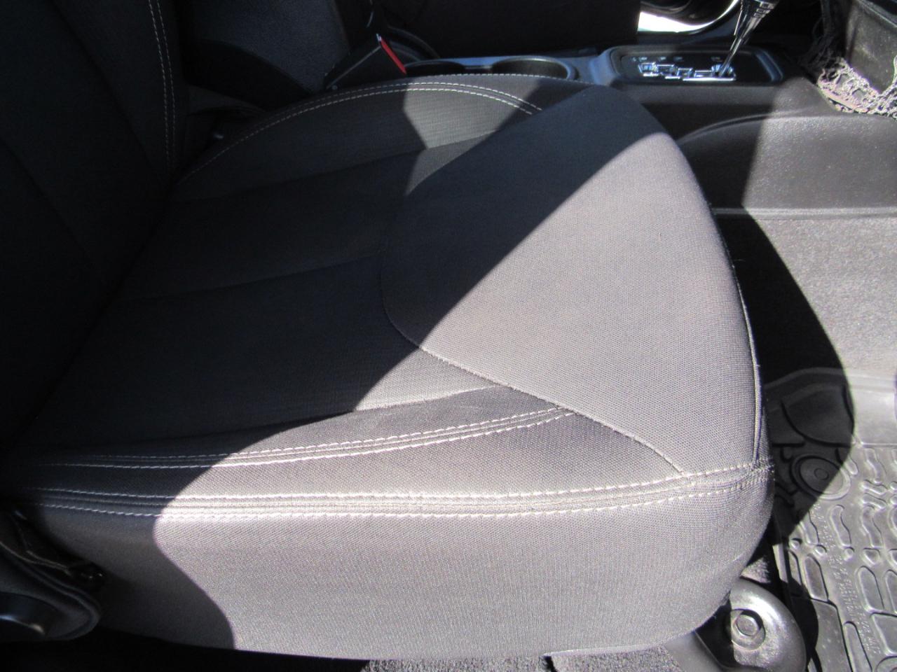 Jeep Wrangler Unlimited 4WD 4dr Sahara 2014