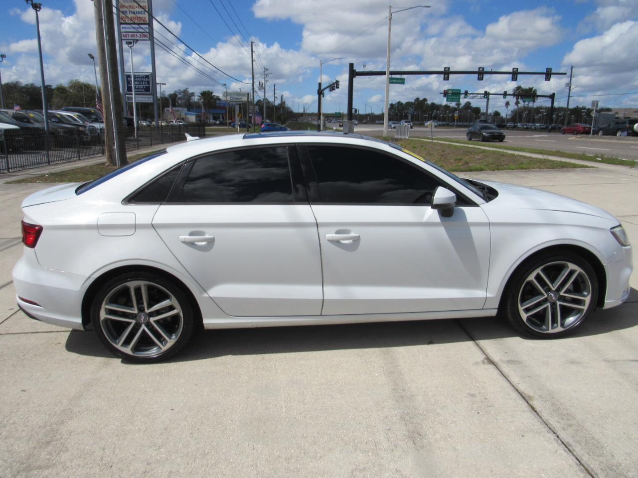 Audi A3 Sedan 2.0 TFSI Tech Premium FWD 2018