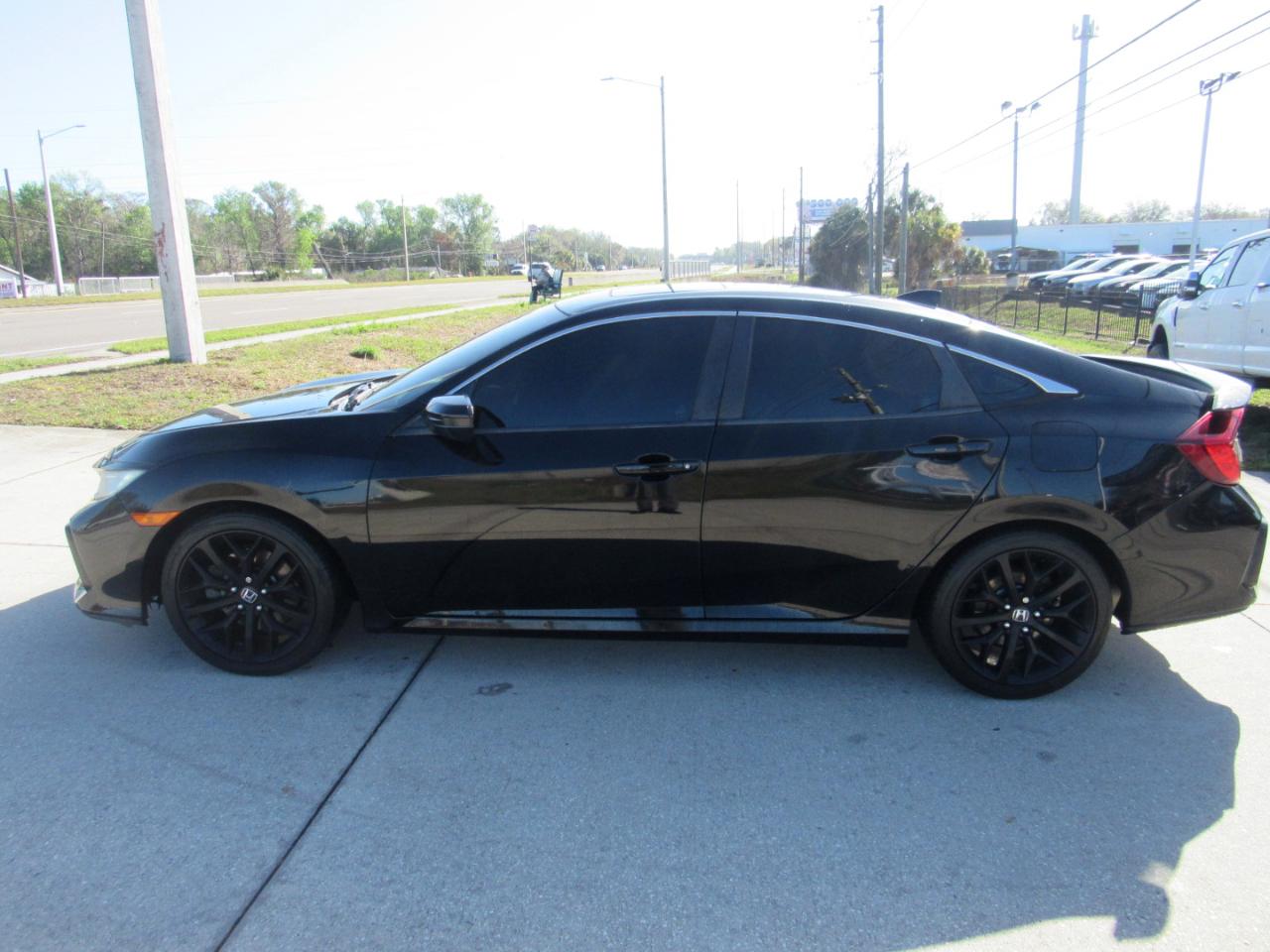 Honda Civic Si Sedan Manual w/Summer Tires 2020