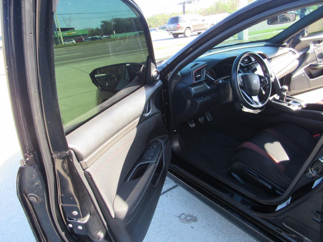 Honda Civic Si Sedan Manual w/Summer Tires 2020