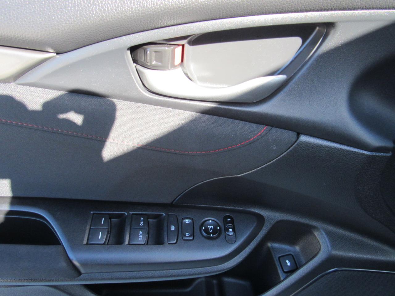 Honda Civic Si Sedan Manual w/Summer Tires 2020