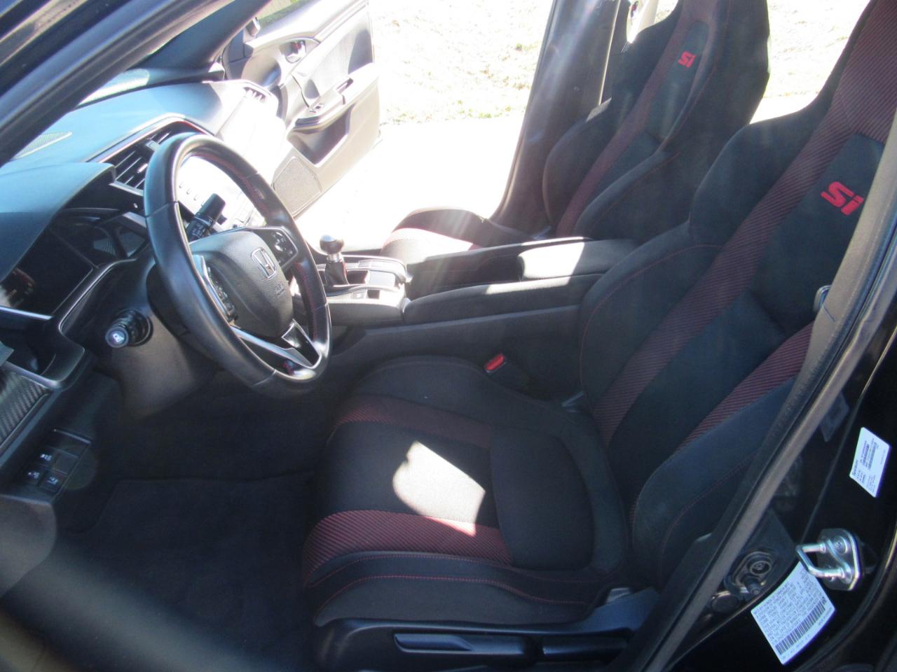 Honda Civic Si Sedan Manual w/Summer Tires 2020