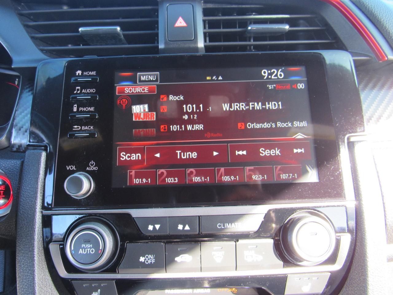 Honda Civic Si Sedan Manual w/Summer Tires 2020