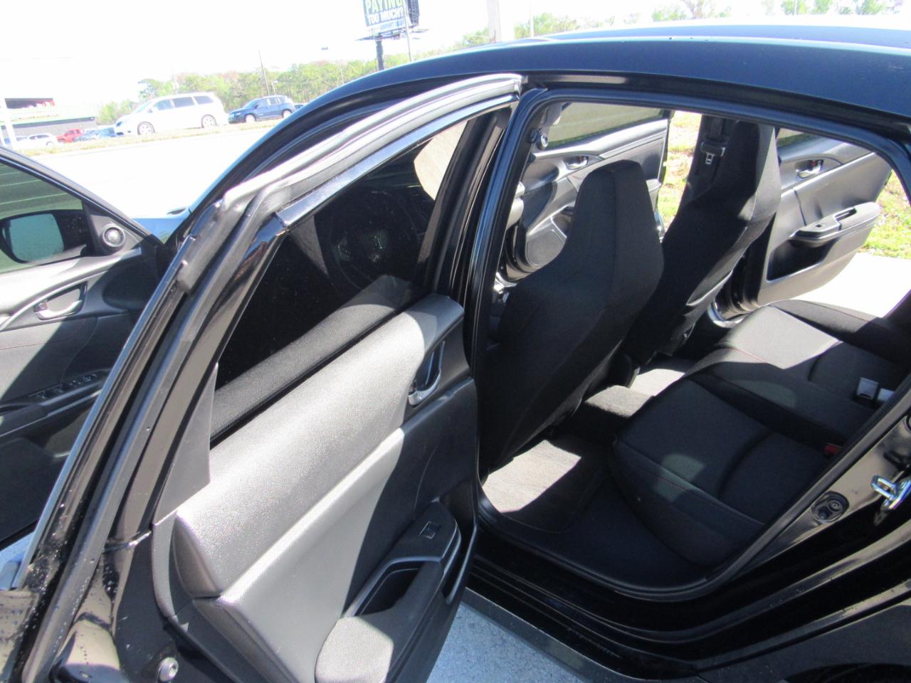 Honda Civic Si Sedan Manual w/Summer Tires 2020