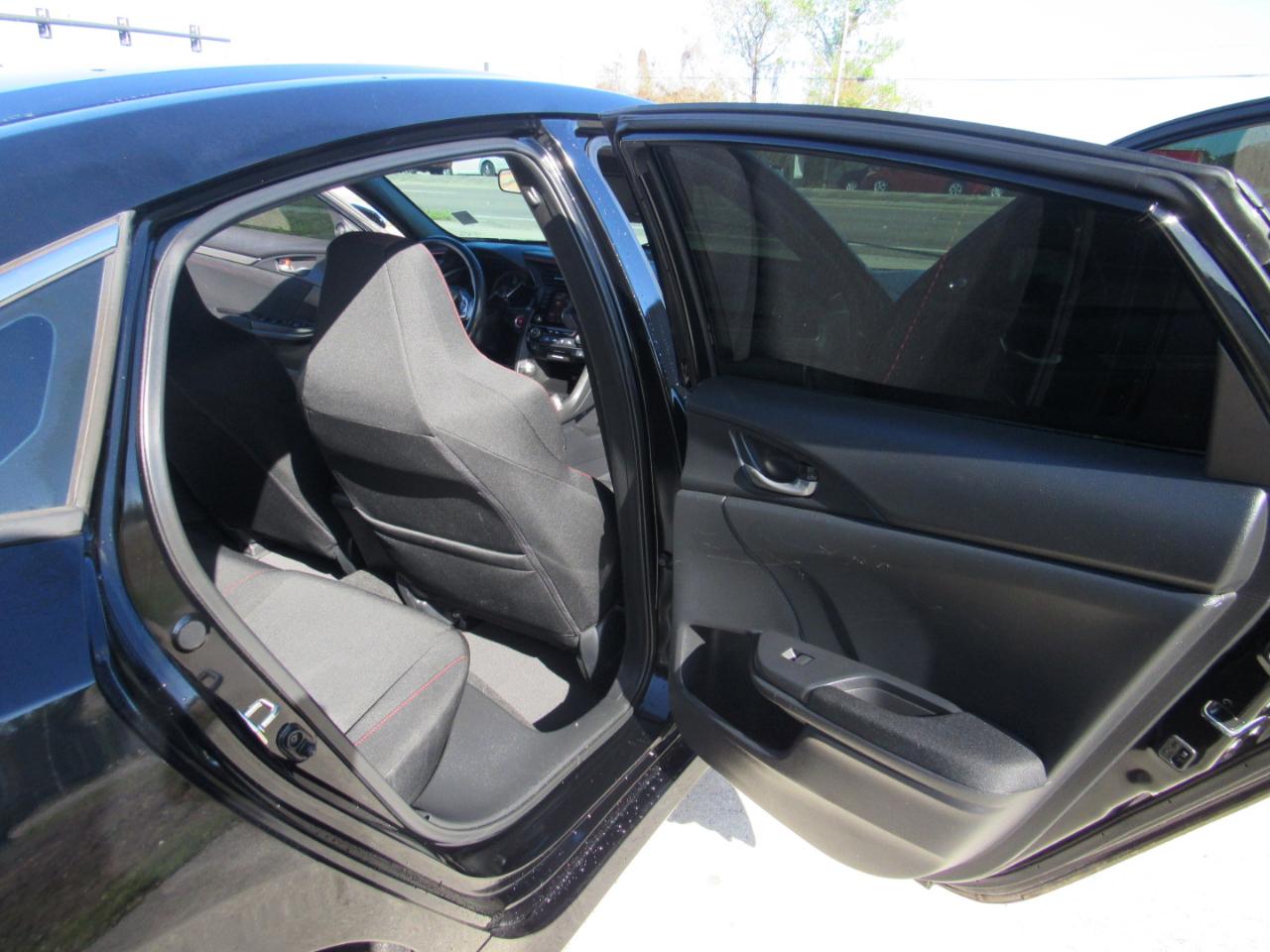 Honda Civic Si Sedan Manual w/Summer Tires 2020