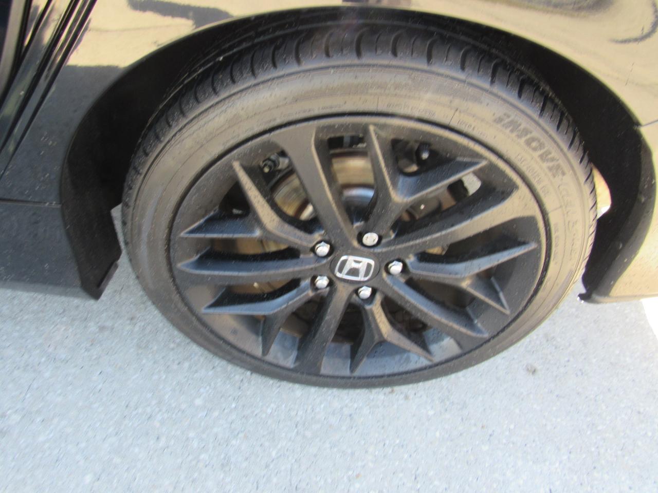 Honda Civic Si Sedan Manual w/Summer Tires 2020