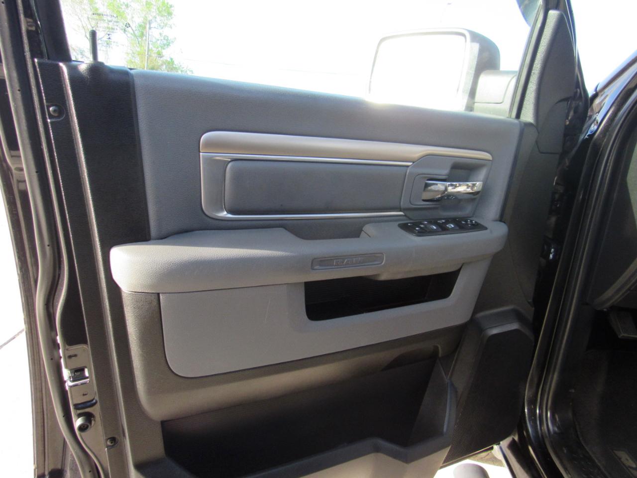 RAM 1500 Harvest 4x2 Crew Cab 5'7" Box *Ltd Avail* 2018