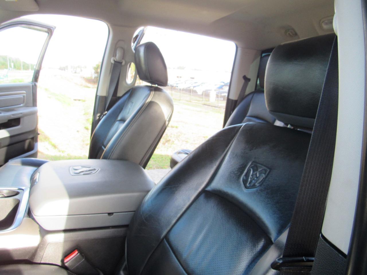 RAM 1500 Harvest 4x2 Crew Cab 5'7" Box *Ltd Avail* 2018