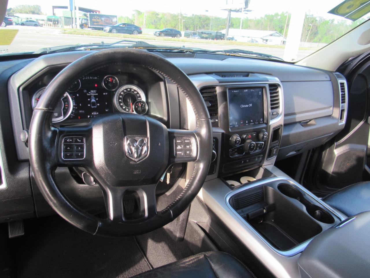 RAM 1500 Harvest 4x2 Crew Cab 5'7" Box *Ltd Avail* 2018