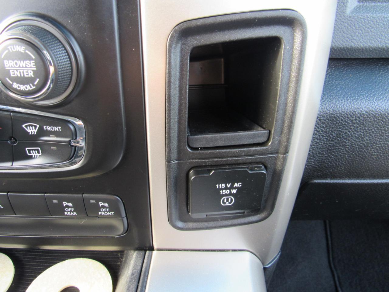 RAM 1500 Harvest 4x2 Crew Cab 5'7" Box *Ltd Avail* 2018