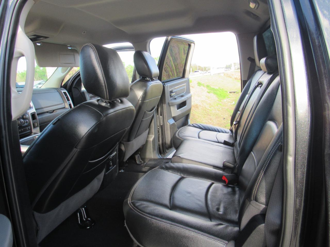 RAM 1500 Harvest 4x2 Crew Cab 5'7" Box *Ltd Avail* 2018