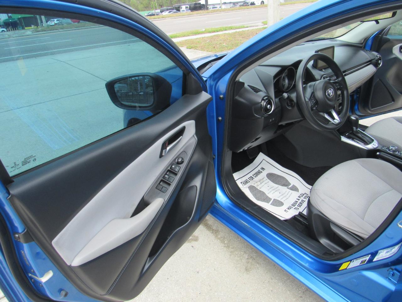 Toyota Yaris Sedan XLE Auto (Natl) 2019