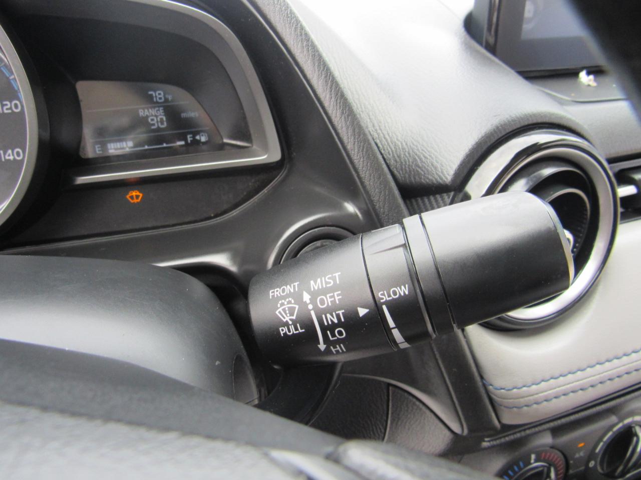 Toyota Yaris Sedan XLE Auto (Natl) 2019