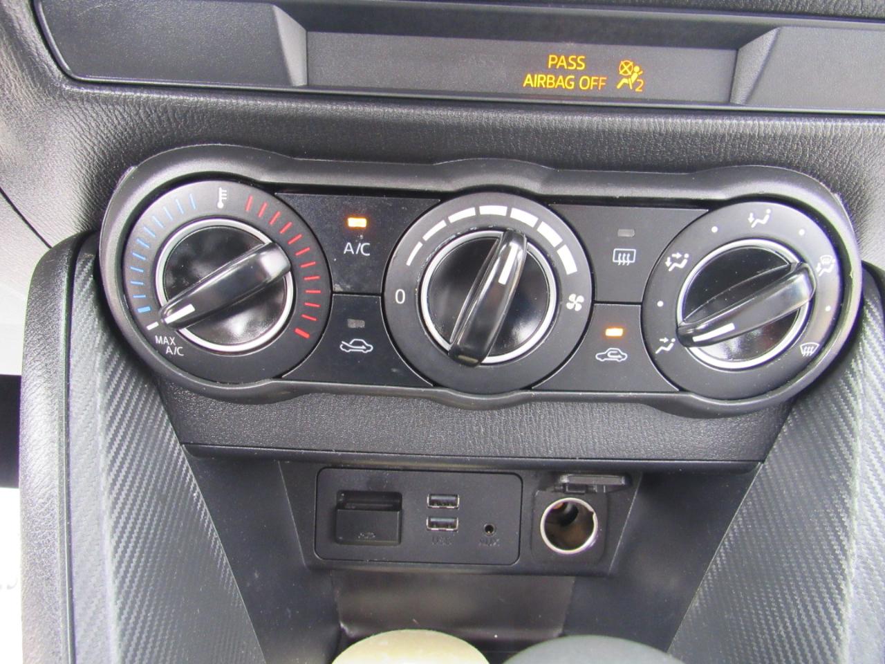 Toyota Yaris Sedan XLE Auto (Natl) 2019