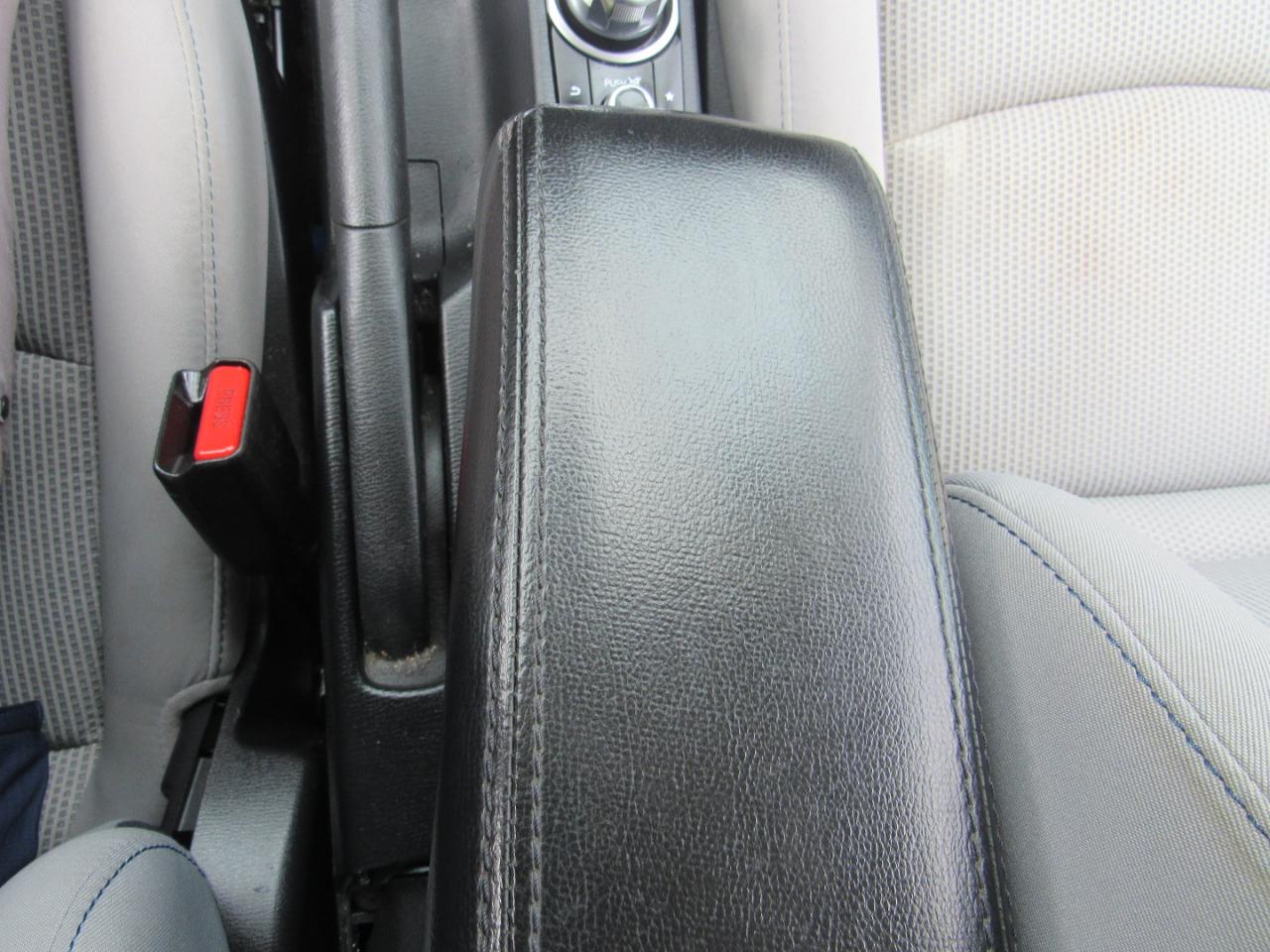 Toyota Yaris Sedan XLE Auto (Natl) 2019