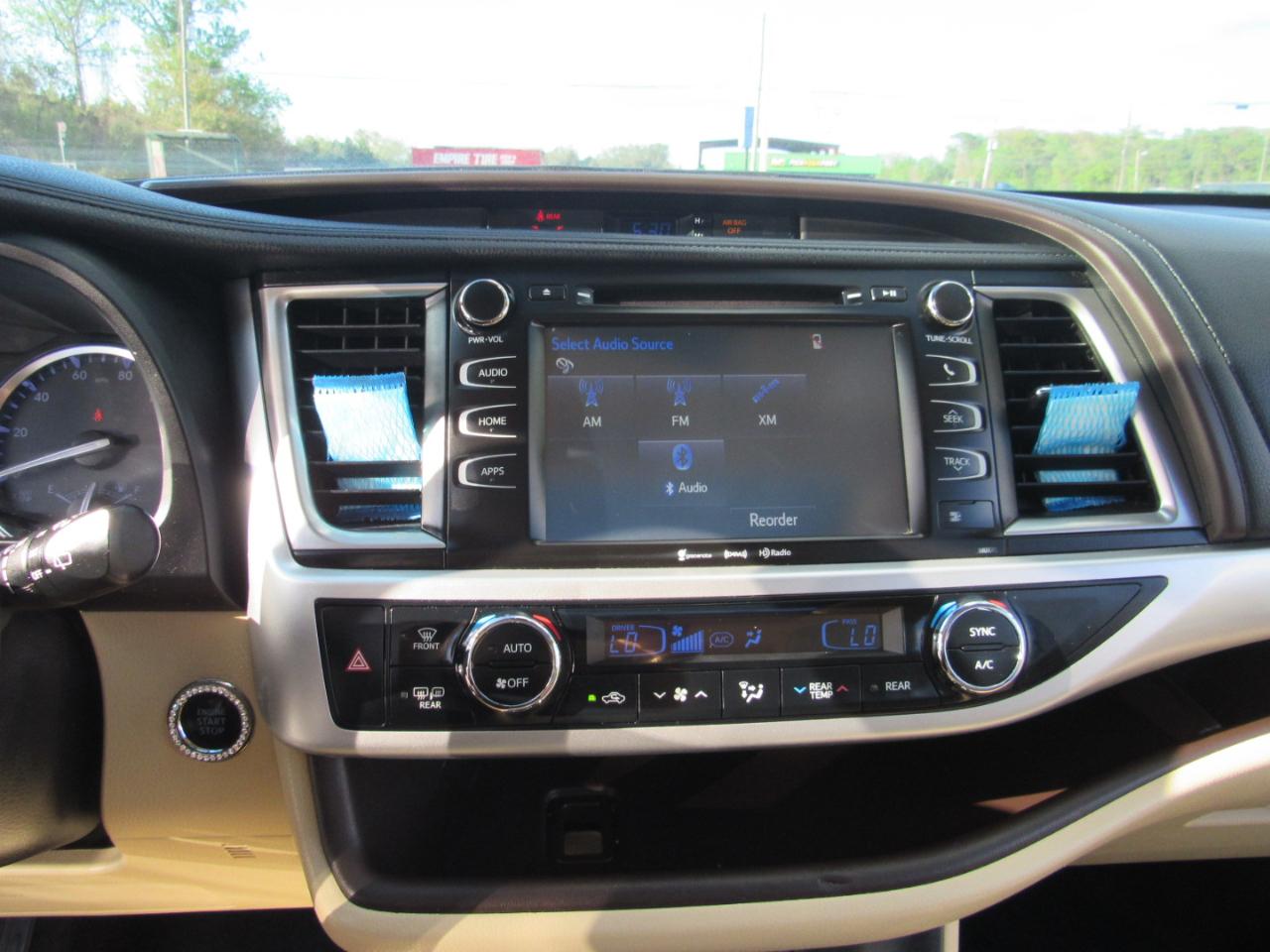 Toyota Highlander XLE V6 FWD (Natl) 2018