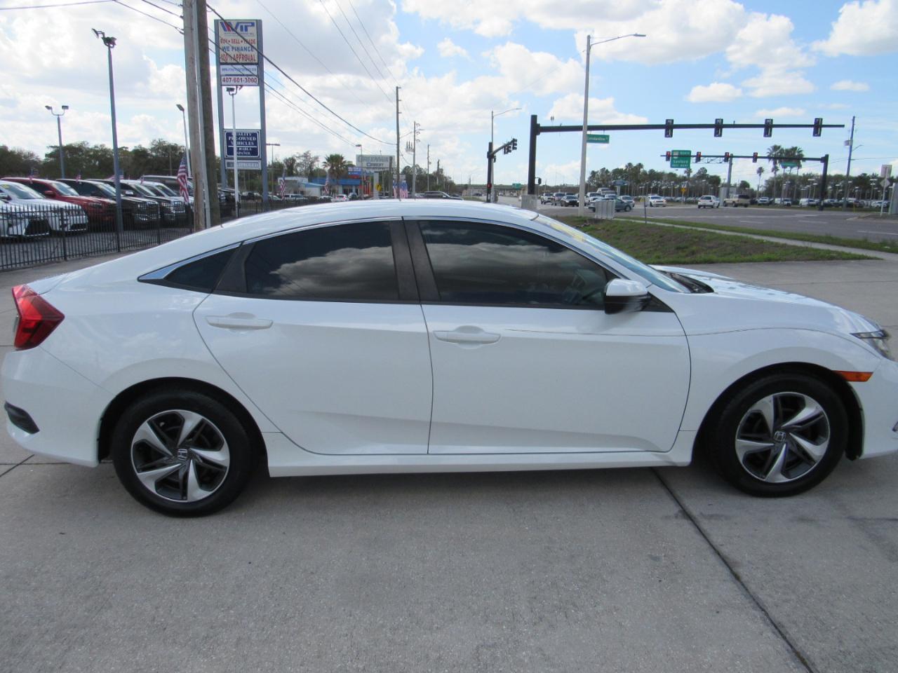 Honda Civic Sedan LX CVT 2020
