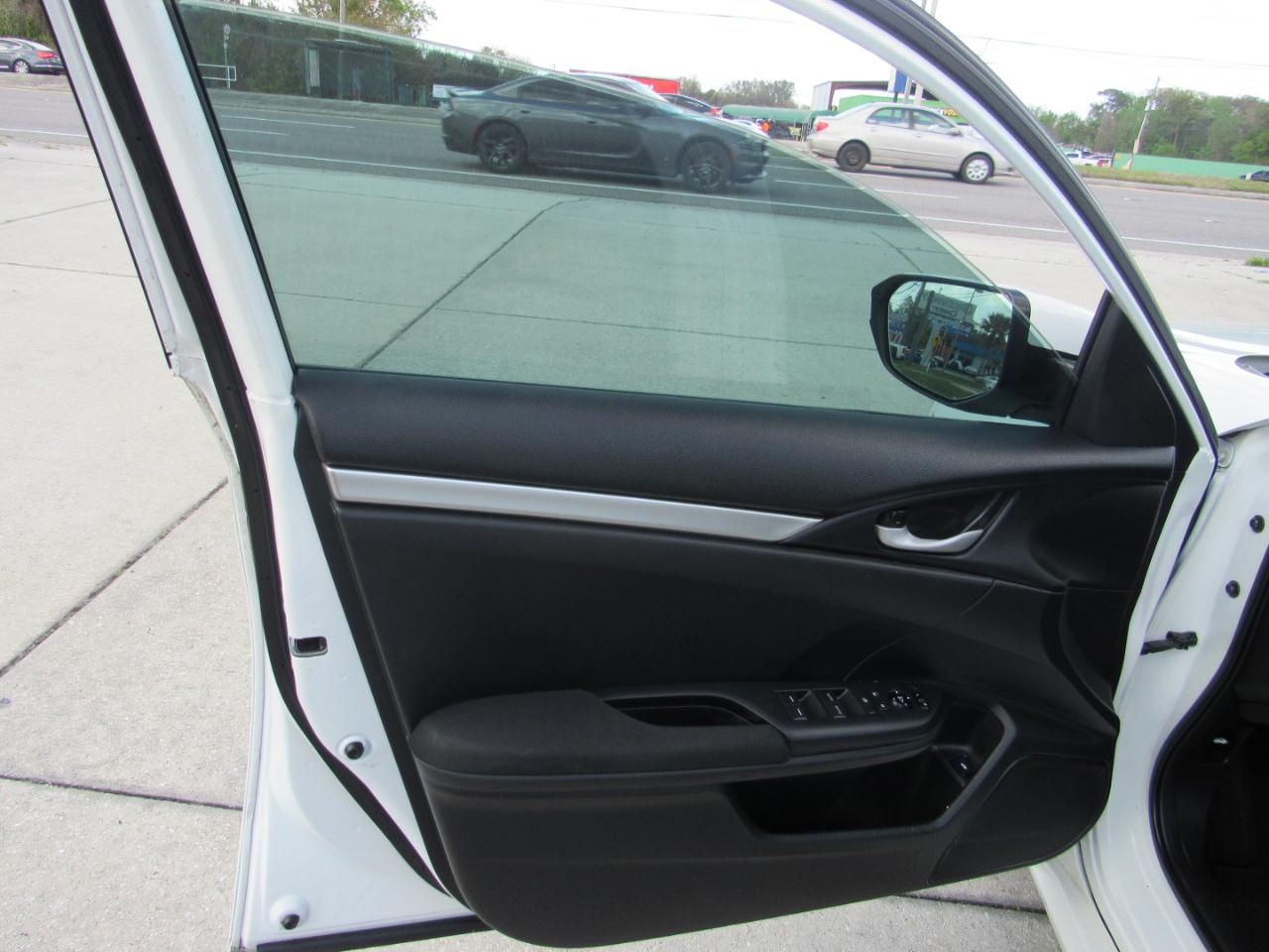 Honda Civic Sedan LX CVT 2020